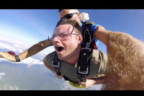 Reef And Rainforest Tandem Sky Dive In Cairns - Maitland Accommodation 1