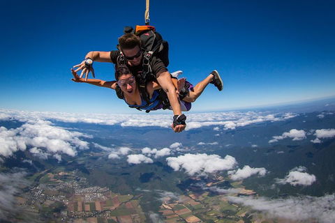 Reef And Rainforest Tandem Sky Dive In Cairns - Maitland Accommodation 3