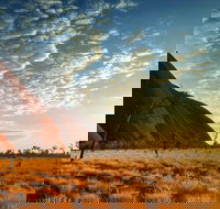 Highlights of Uluru Including Sunrise and Breakfast - Maitland Accommodation