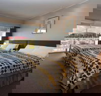 3-Day Uluru-Kata Tjuta and Kings Canyon 4WD Small-Group Eco-Tour from Alice Springs - Maitland Accommodation