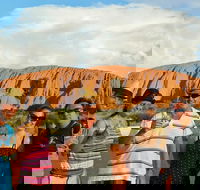 Ayers Rock Day Trip from Alice Springs Including Uluru Kata Tjuta and Sunset BBQ Dinner - Maitland Accommodation