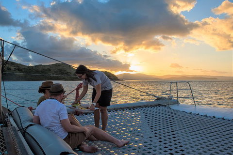 Sunset Sail In The Whitsundays - Maitland Accommodation 2