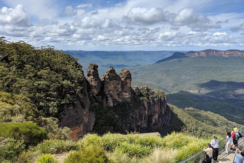 Blue Mountains Private Tour - Wild Kangaroos, Waterfalls And The Three Sisters - Maitland Accommodation 0